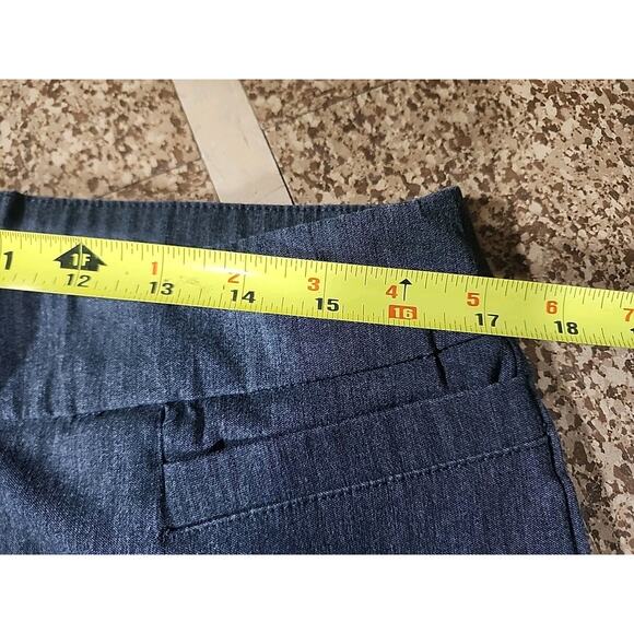 Liz Claiborne Career Classic Dress Pants Women's 10 Grey Straight Leg Workwear - Picture 3 of 7